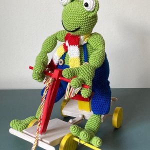 Oeteldonkse kikker op fiets