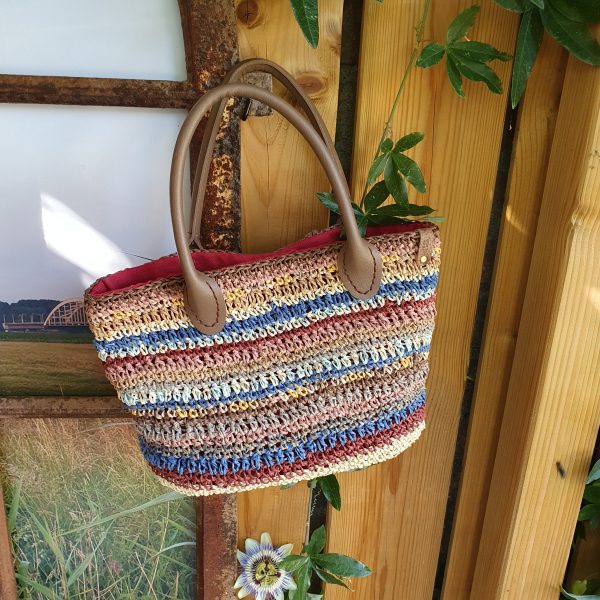 Raffia handtas